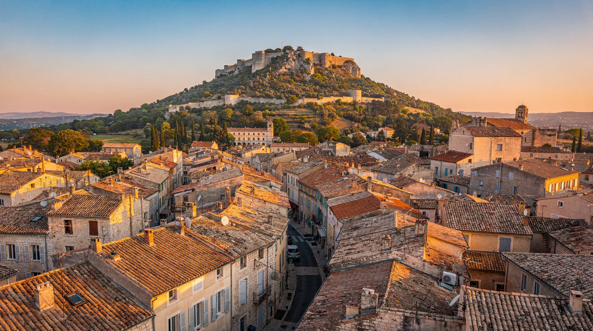 Vue de Manosque dans les Alpes-de-Haute-Provence